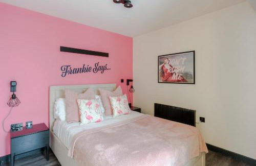 Soho Apartment | The Sassy - Soho - by Frankie Says