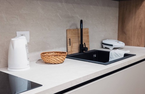 Vlore Apartment | The Seaside Oasis Apartment