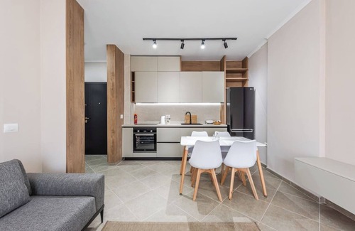 Vlore Apartment | The Seaside Oasis Apartment