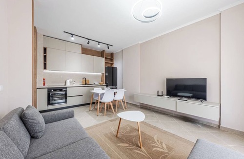 Vlore Apartment | The Seaside Oasis Apartment