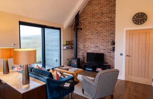 Glen Kyles Cottage | THE SHEEP STATION TWO, romantic, luxury holiday cottage in Leverburgh