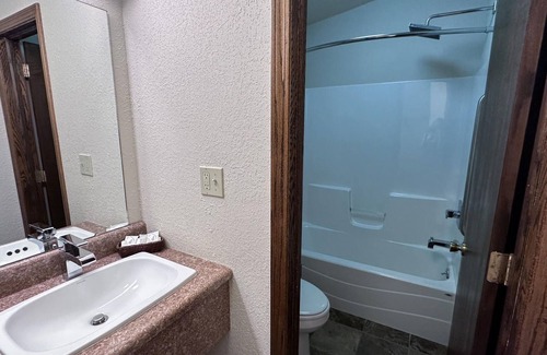 Shelbyville Hotel | The Shelby Inn