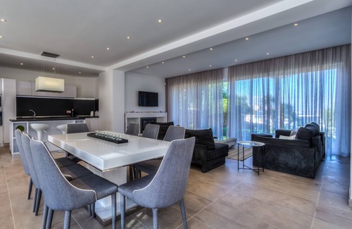 Santa Maria Estate Villa | The Shells - Superb villa with large pool