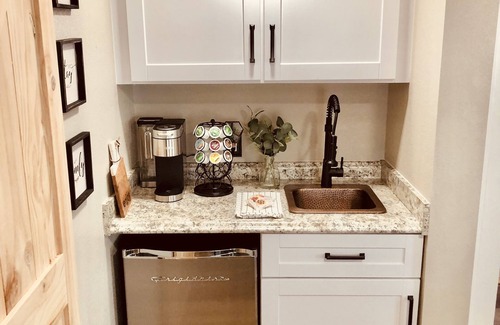 Shenandoah Valley Other | The Shenandoah Farmhouse guest suite on 50 acres surrounded by vineyards!