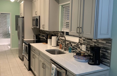 Mexico Beach Cottage | The Shipwreck Cottage is your beach vacation spot!