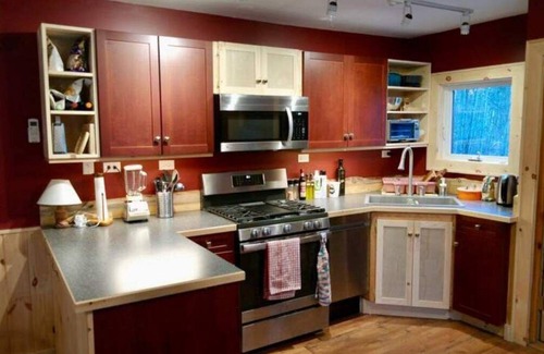 North Frontenac Cottage | The Shire Cottage