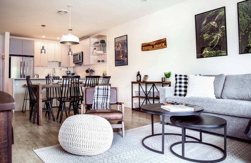 Revelstoke Condo | The Shred Shack - Stylish Revelstoke Condo