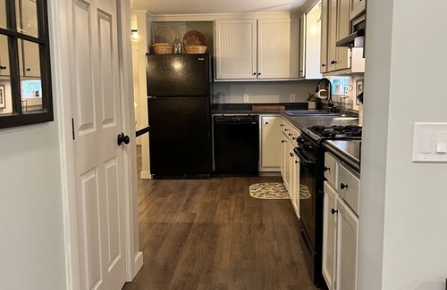 Maryland House | The Silliman House - New renovation, Farmhouse Chic, close to baseball parks