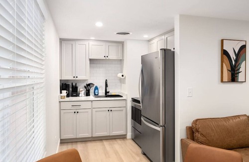 Morton Apartment | The Silo 8 - Modern 2BD in a Quiet Neighborhood