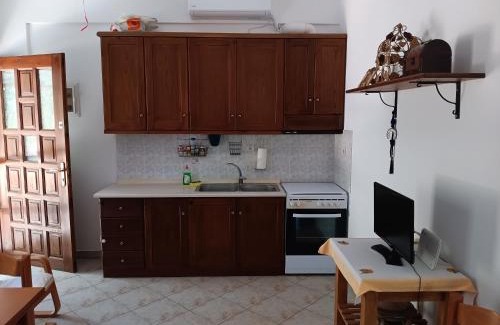 Lefokastron House | The Small House in the Olive Grove