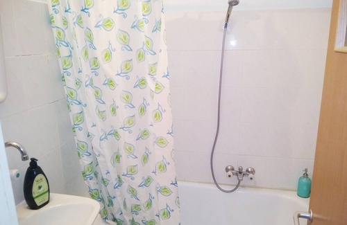Beersheba Apartment | The small sakura garden