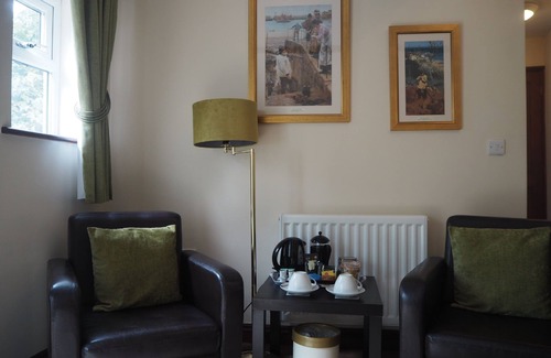 Newlyn Bed & Breakfast | The Smugglers