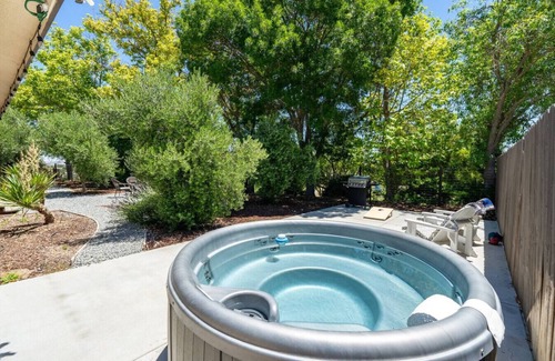 Paso Robles House | The Source Home @ Copia | vineyard, bbq, jacuzzi