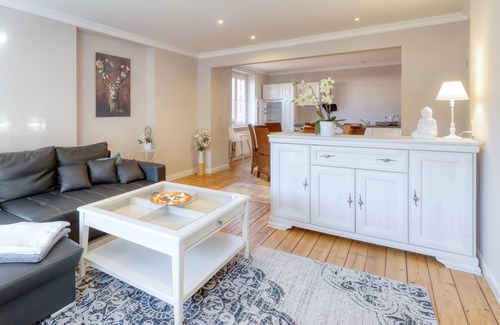 Neinstedt Apartment | The spacious vacation apartment for 9 people is ideal for excursions.