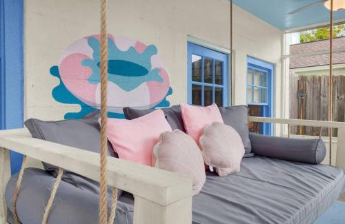 Savannah Beach Apartment | The Splash Inn Estate 4 BDR Home w Heated Pool