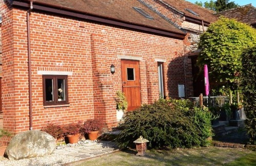 Winfrith Newburgh House | The Stable Barn - Luxury Spacious Open Plan Split Level Cottage for Two