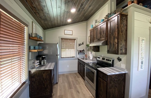 Caldwell Other | The Stablehouse at Copperas Creek - A Fully Renovated Relaxing Retreat
