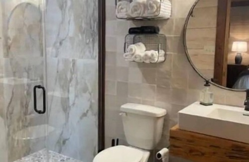 Folsom Apartment | The Stables at Giddy Up Folsom Western A