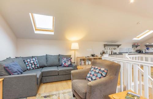 Freefolk House | The Stables At Wells-In-The-Field Farm