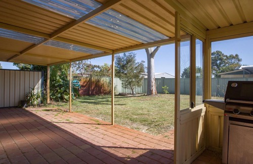 South Bunbury House | The Stables - Home Stay