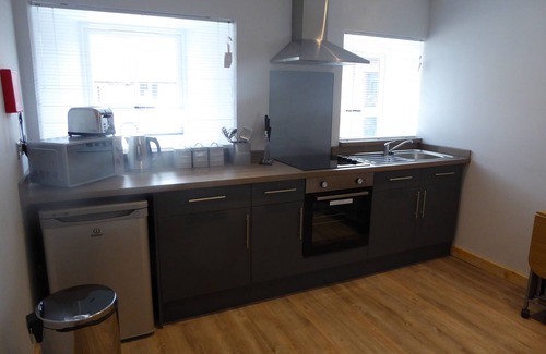 Arden Apartment | The Stables Lower Cottage 5 (Auchendennan) - sleeps 2 guests in 1 bedroom