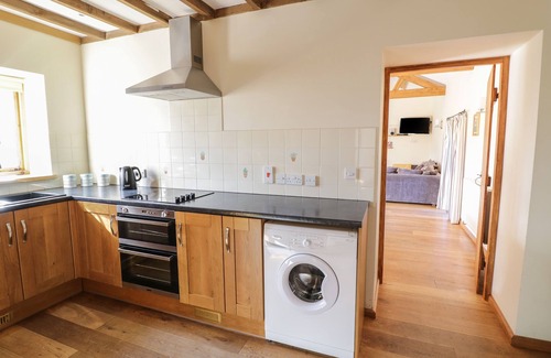 Little Cowarne Cottage | THE STABLES, pet friendly, with a garden in Little Cowarne