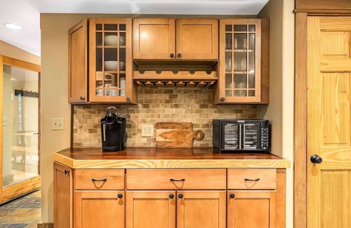 Eden House | The Stargazer at Lake Eden