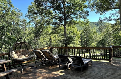 Points Ski Chalet | THE STARGAZER: Private lake access w/wood burning fireplace, wraparound deck