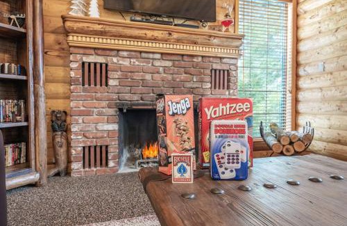 Sierra Cedars House | The Stew Cabin Cozy Escape Fireside Memories