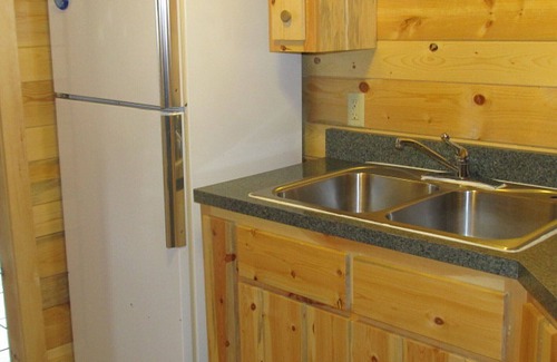Wapiti Cabin | The Stewart - Cabin with Mountain views, Close to Yellowstone