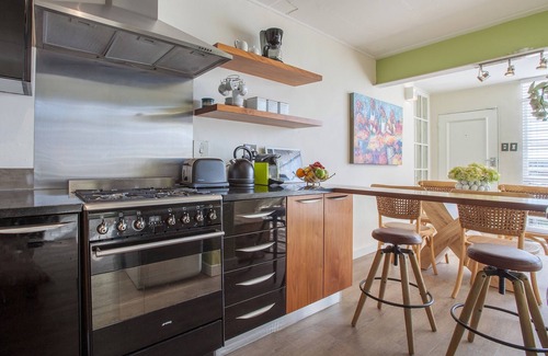Bo'Kaap Apartment | The Studios 315 by CTHA