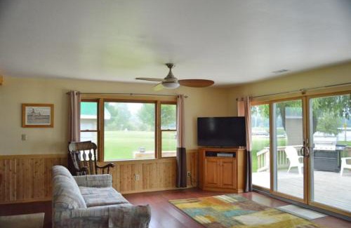 Onekama House | The Summer House