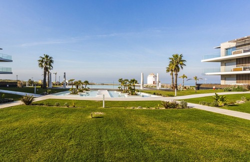 Alcochete Apartment | The Sunshine Apartment by CadenzaLux