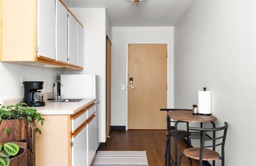 Paradise Apartment | The Sutter | Private Studio in Paradise