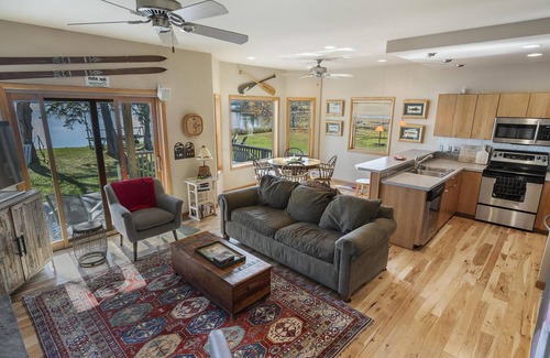 Alanson House | The Sweet Seclusion Cottage with 100 feet of Private frontage Pickerel Lake!