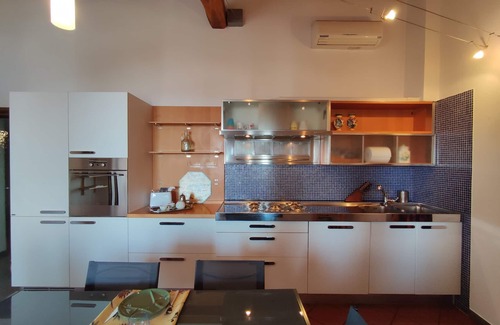 Uzzano Apartment | The terrace of Elas