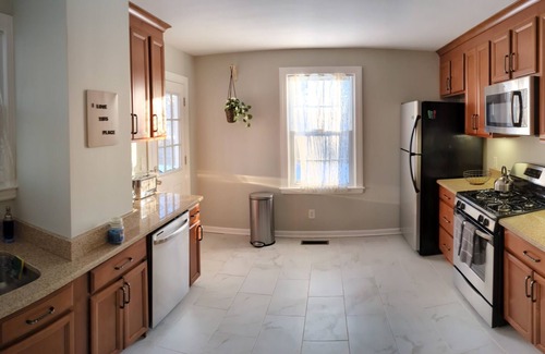 New Haven Apartment | The tidy place close by Yale hospitals and campus in New Haven.