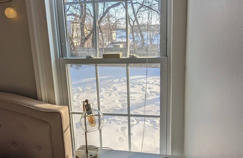 New Haven Apartment | The tidy place close by Yale hospitals and campus in New Haven.