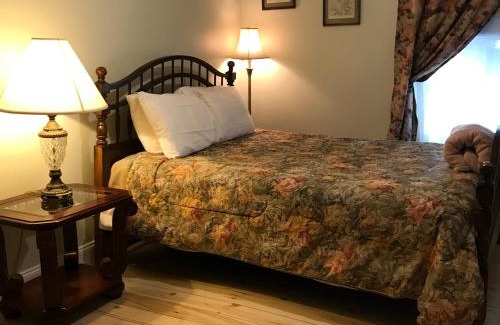 Tilton Hotel | The Tilton Inn