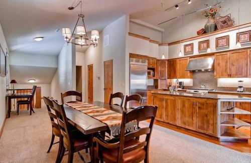Ketchum House | The Timbers 2G