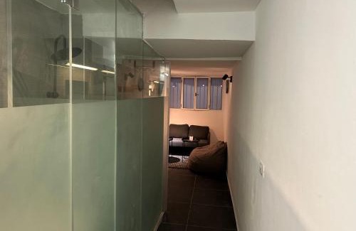 Neve Tzedek Apartment | The Tiny Oasis Of Neve Tzedek