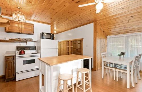 Havelock-Belmont-Methuen Resort | The Trace at Oak Lake (19+)