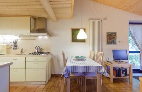 Arcugnano Apartment | The Transparent House: "The Hydrangea" App. in villa-pool-CIN: IT024006B4U4264US9