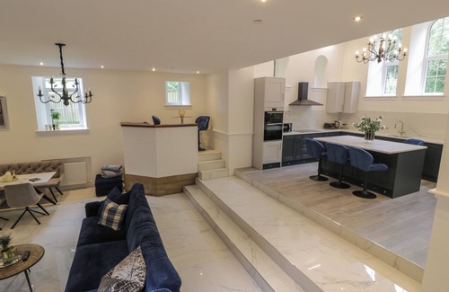 Bonnybridge Cottage | THE VESTRY, family friendly, luxury holiday cottage in Bonnybridge