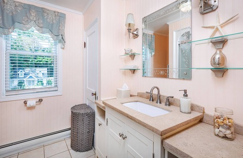 Hampton House | The Victoria Inn