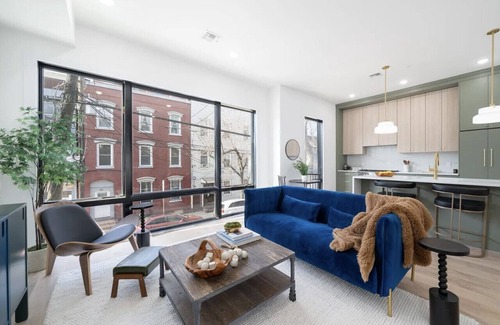The Heights Apartment | The View – 20 Min to NYC