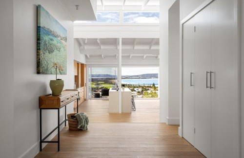 Middleton Beach House | The View, Albany Holiday House