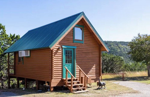 Medina Cabin | The View Cabin King Bed: Texas Hill Country Resort