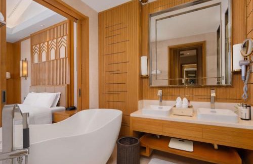 Fusong County Hotel | The View Hotel Changbai Mountain - MGallery Collection