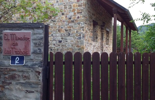 Villar de Otero House | THE VIEWPOINT OF THE TROBOS